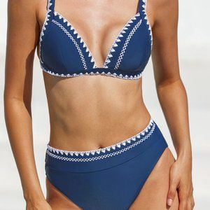 New w/tags Cupshe Colombia Coast Shell Stitch Triangle Top & Cheeky Biki…